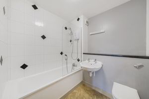 Photo 16- click for photo gallery